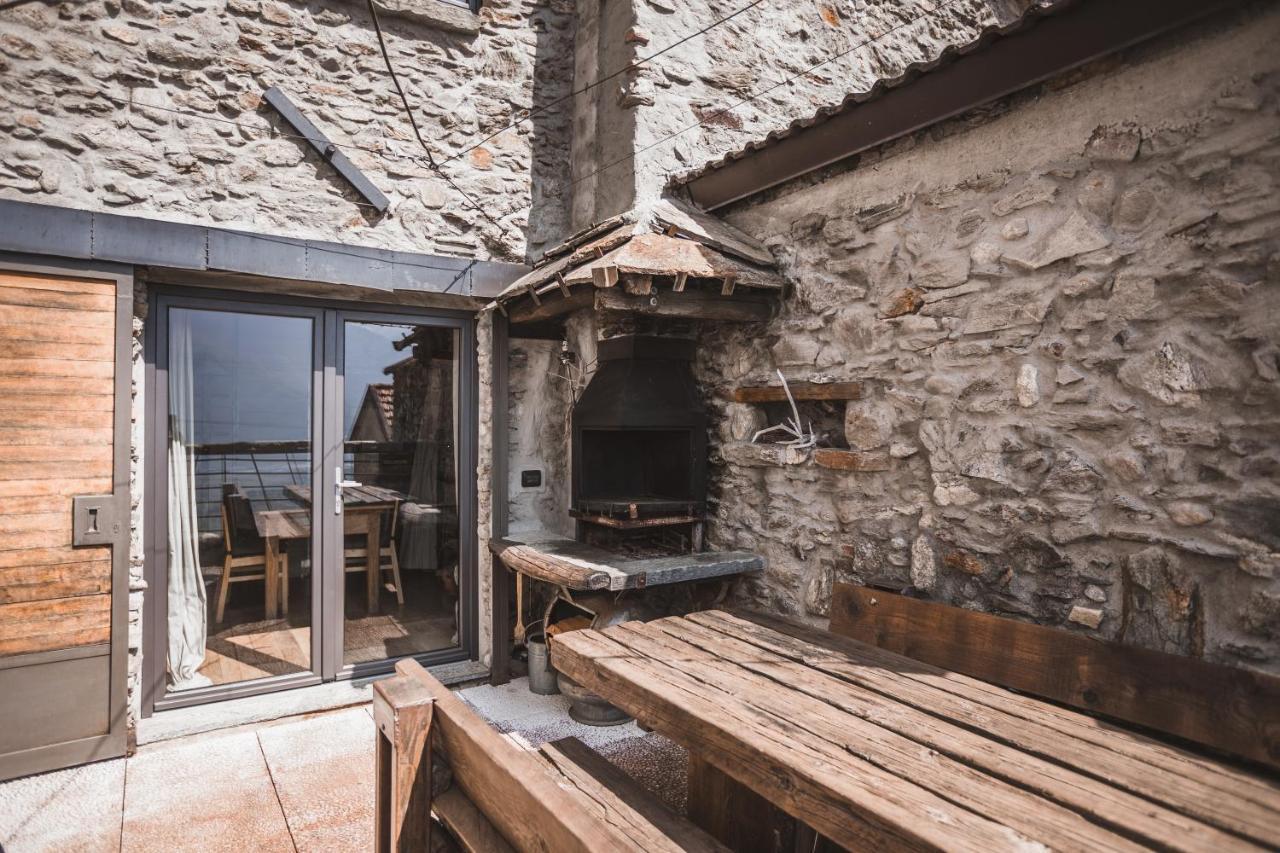 Appartamenti Montemezzo Le Case In Pietra Vista Lago Джера-Ларио Экстерьер фото