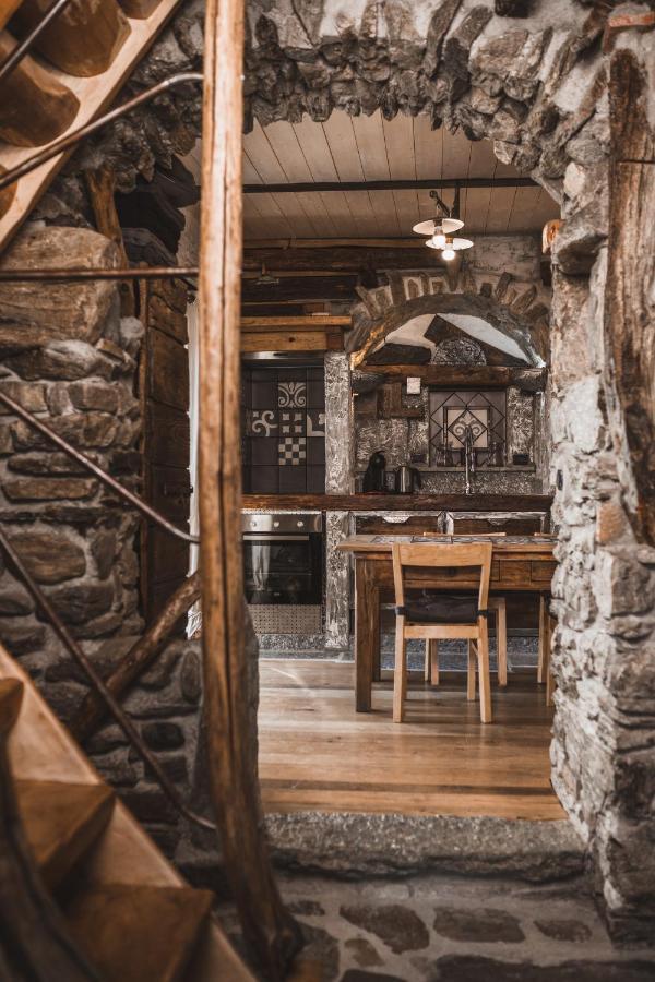 Appartamenti Montemezzo Le Case In Pietra Vista Lago Джера-Ларио Экстерьер фото