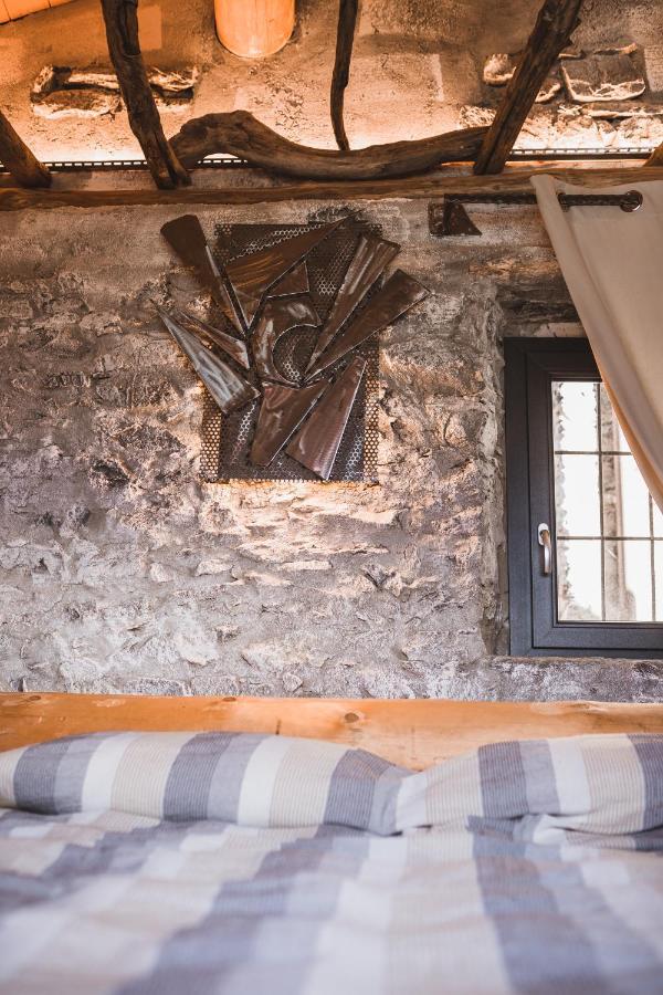Appartamenti Montemezzo Le Case In Pietra Vista Lago Джера-Ларио Экстерьер фото